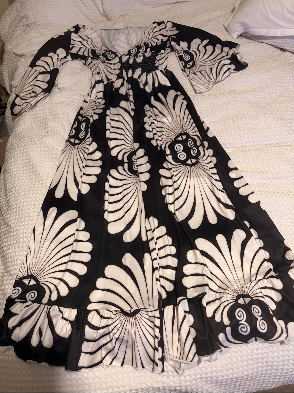 Black & White Floral Pant Outfit